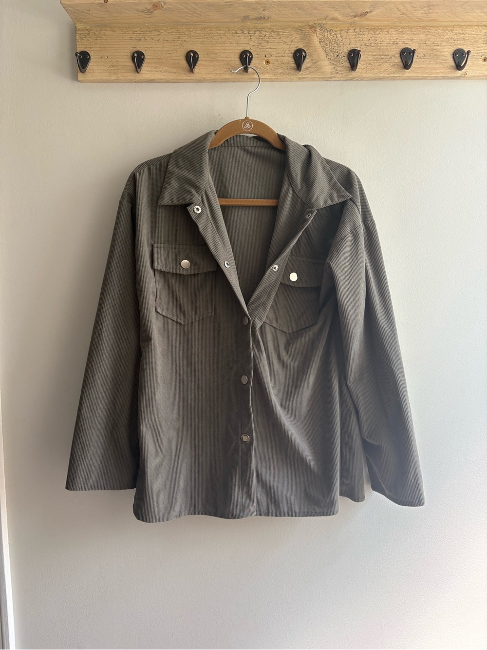 Olive Green Button-Front Shacket Jacket - Picture 2 of 3